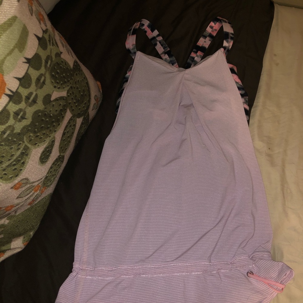 Lululemon top